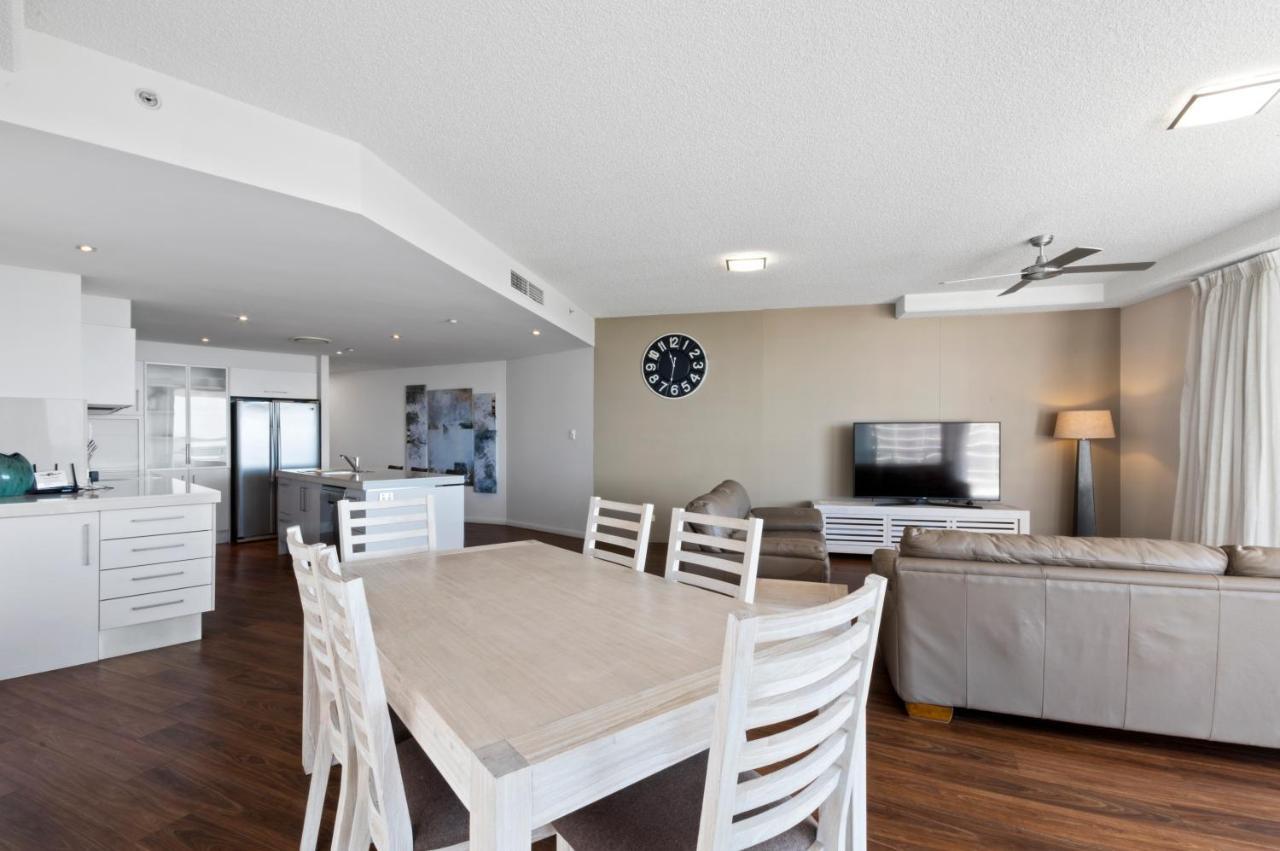 Silver Sea On Sixth Resort Maroochydore Exteriör bild