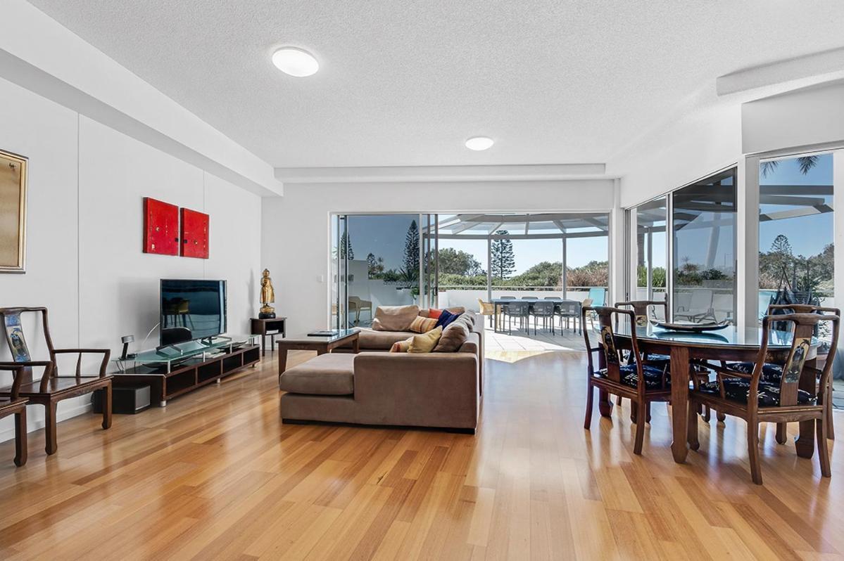 Silver Sea On Sixth Resort Maroochydore Exteriör bild
